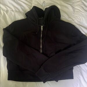 Brandy Melville Cropped Black Zip-Up Jacket (worn)